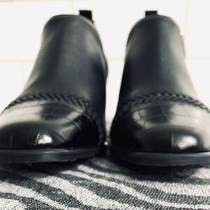 Brighton TreeShoe Bootie, Pebbled Leather Lace & Croc Details NWOB 6.5 VIDEO NOW